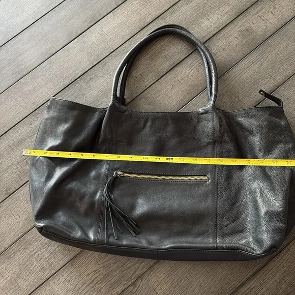 Sorpresal Black Leather Tote Bag - Picture 3 of 7